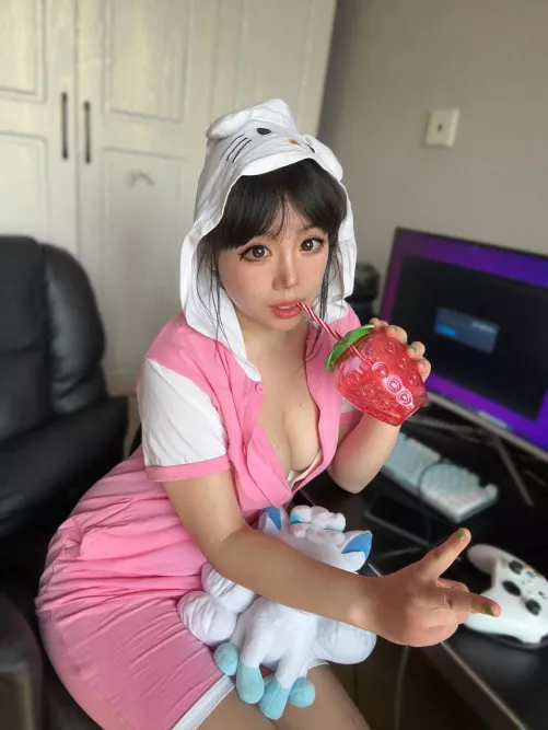 I hope you've got your flirting game on, 'cause I'm bringing the heat!