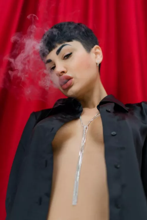 I wish someone would fuck me in the office