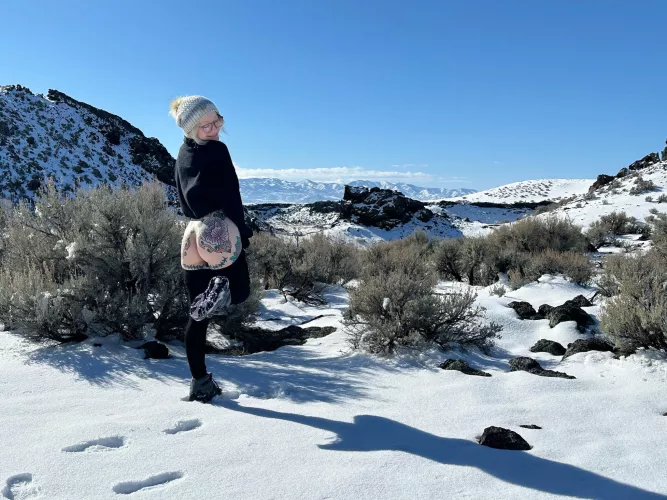 I’d love to go for a hike & get lost together 