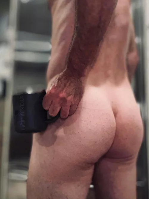 I’d make you coffee, butt… ah what the hell, I’ll make you coffee. Happy hump day!