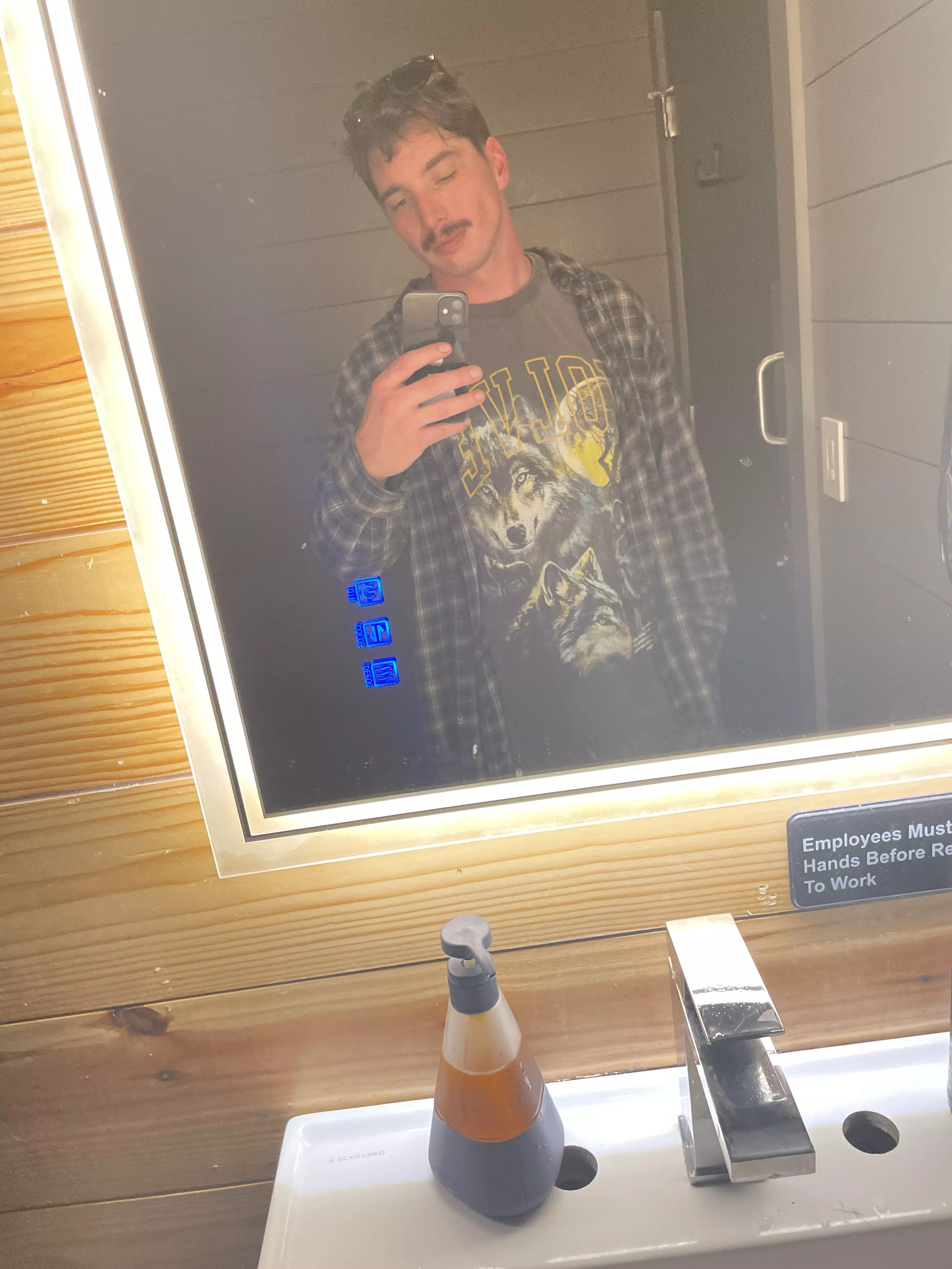 I’m i cute clothed ?