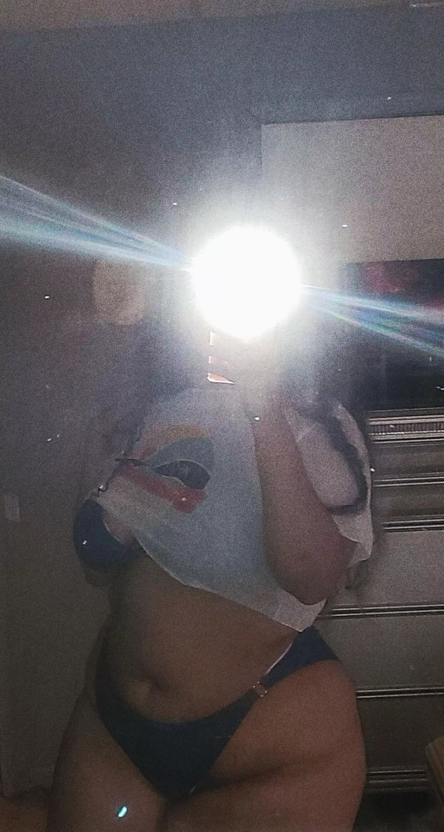 Insane what this body does to the male brain. 