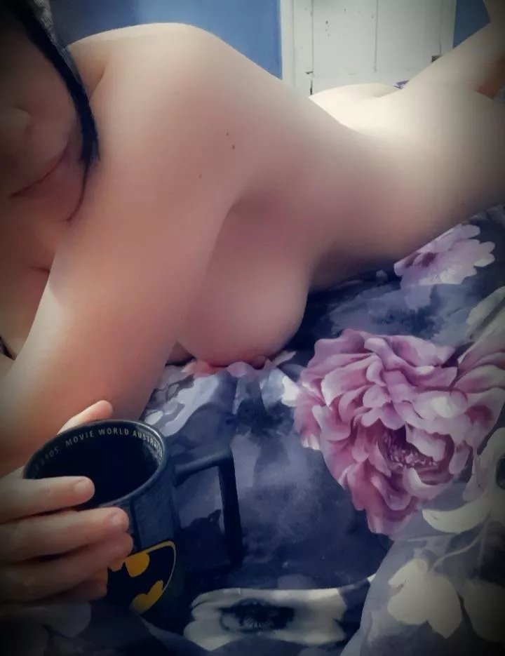 Just laying here with my coffee thinking bout all the humping we could be doing today 😉