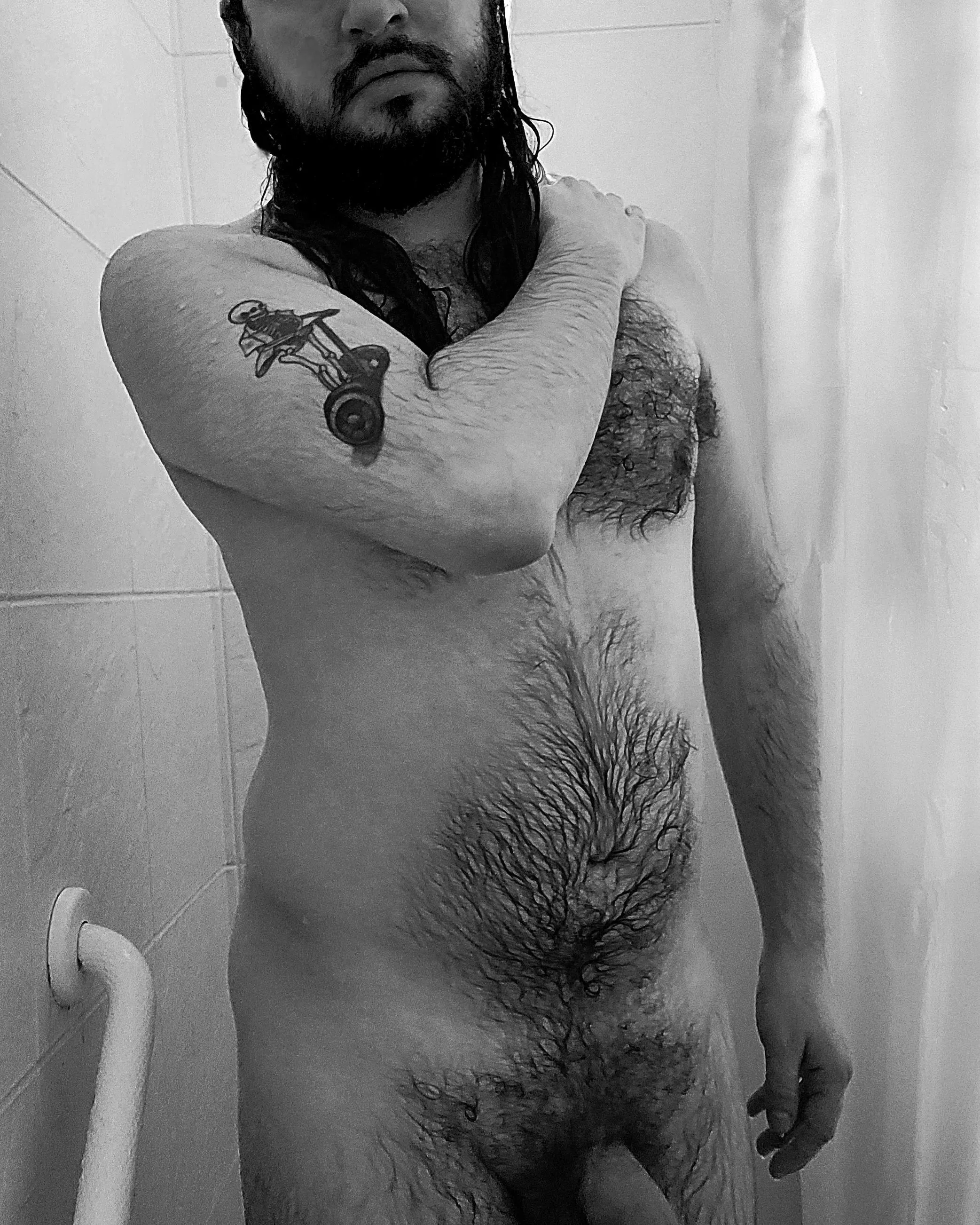 Meet me in the shower 🚿