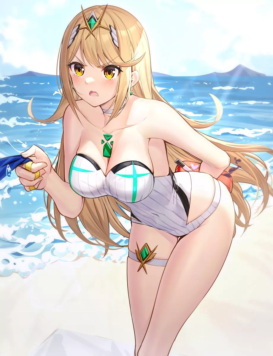 Mythra at the beach 