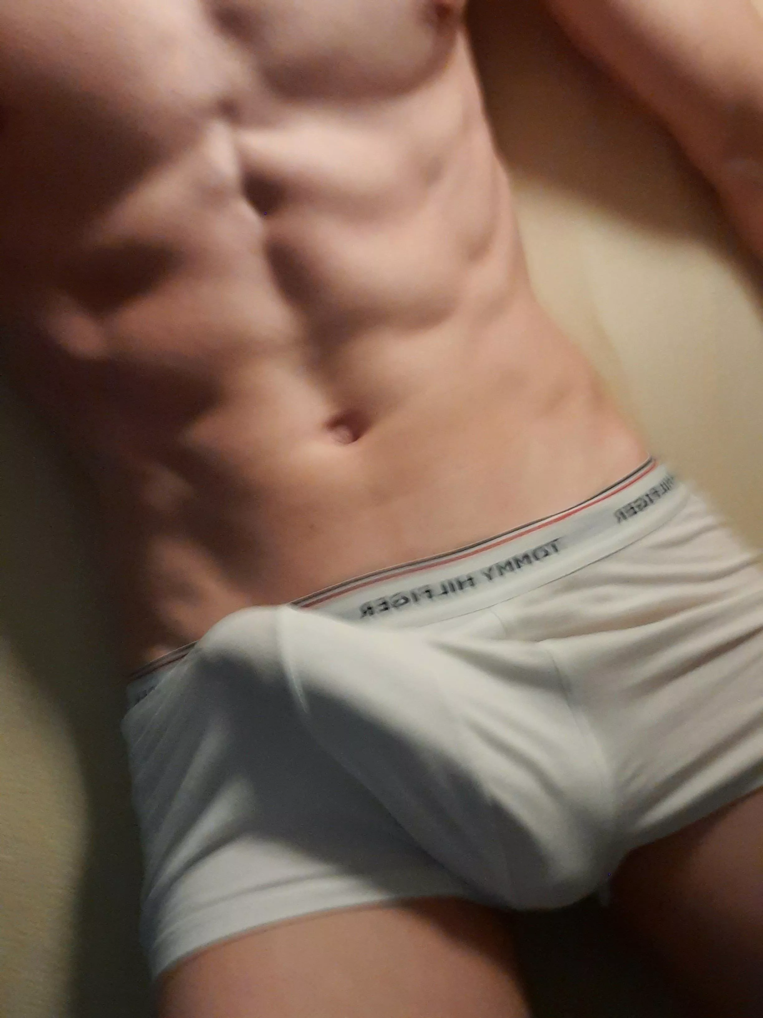 need someone to help me out here :)