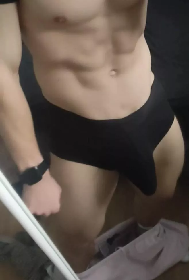 No underwear is big enough for my big boner 🥹