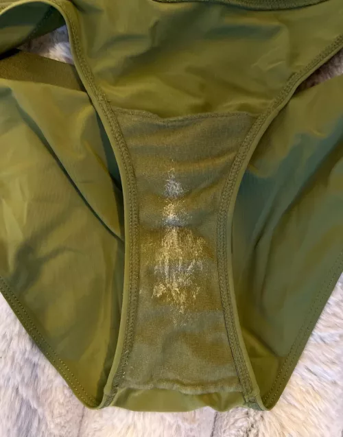 Sister’s hamper find.