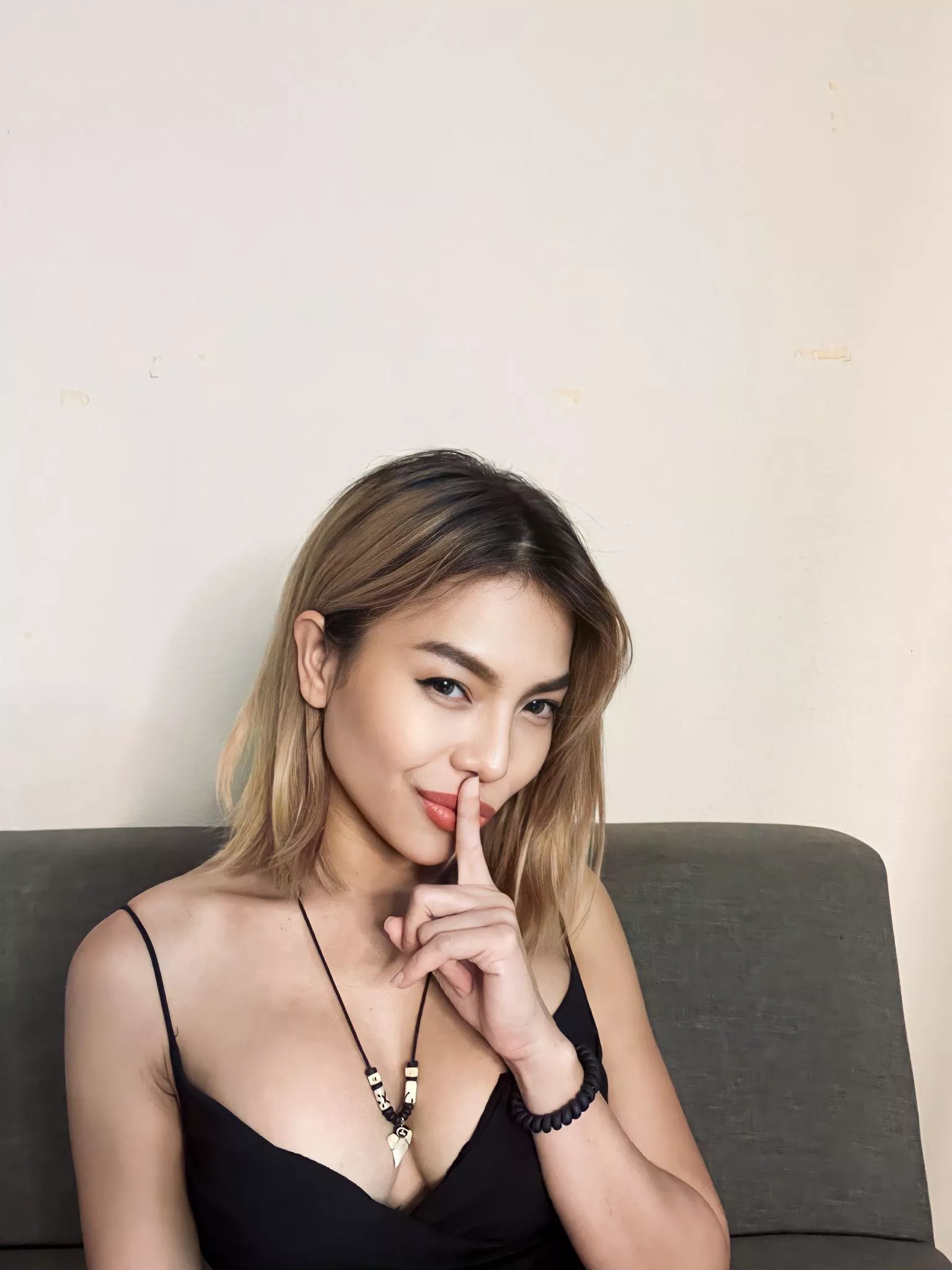 Tired of the same old thing? Try dating an Asian girlfriend like me! 😘