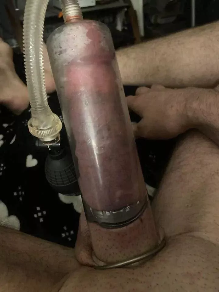 To the tip.  It's like a Pringle can