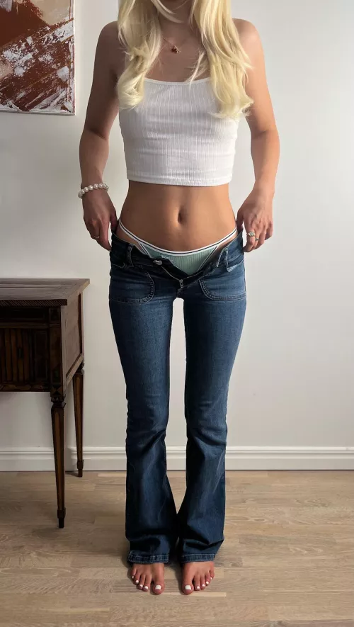 Todays outfit before school, what do you think? From Sweden and 18