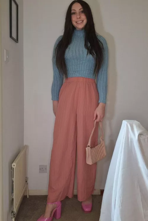 Trying out the classic pink and blue combo. Let me know if it's a yes or no!