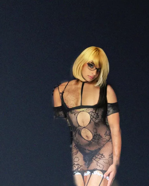 Would you make me your sissy princess ?