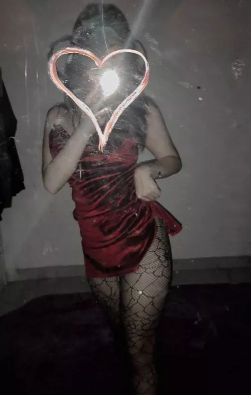 19 yo teen at your service :3