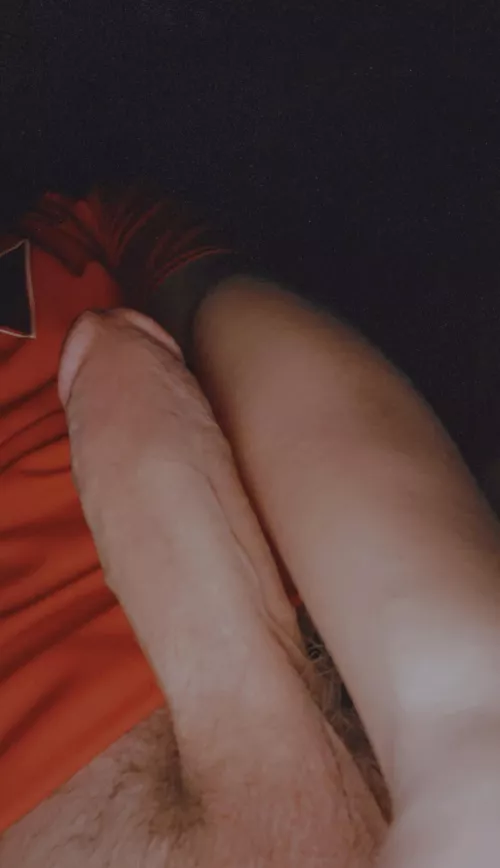 22 hmu if you would sit here