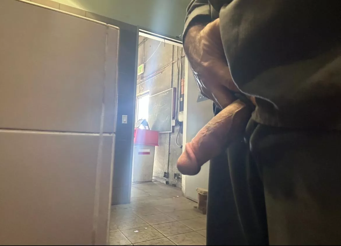 34 Just another day at work thanks Reddit 💨🤘🏽😜