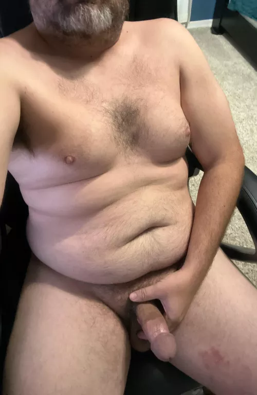 (39) Stroking while working