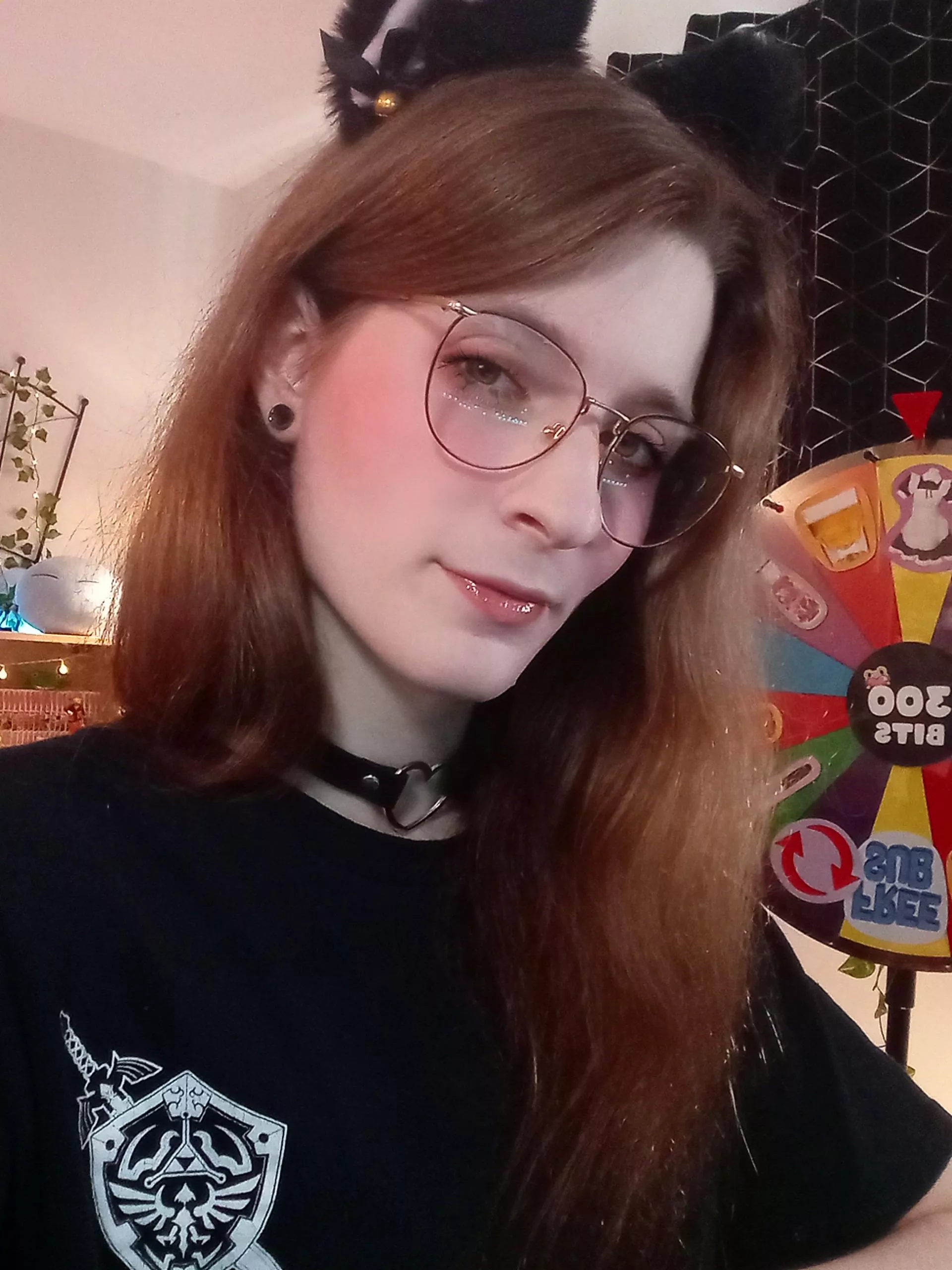 Any tips to look more feminine? 😳💖