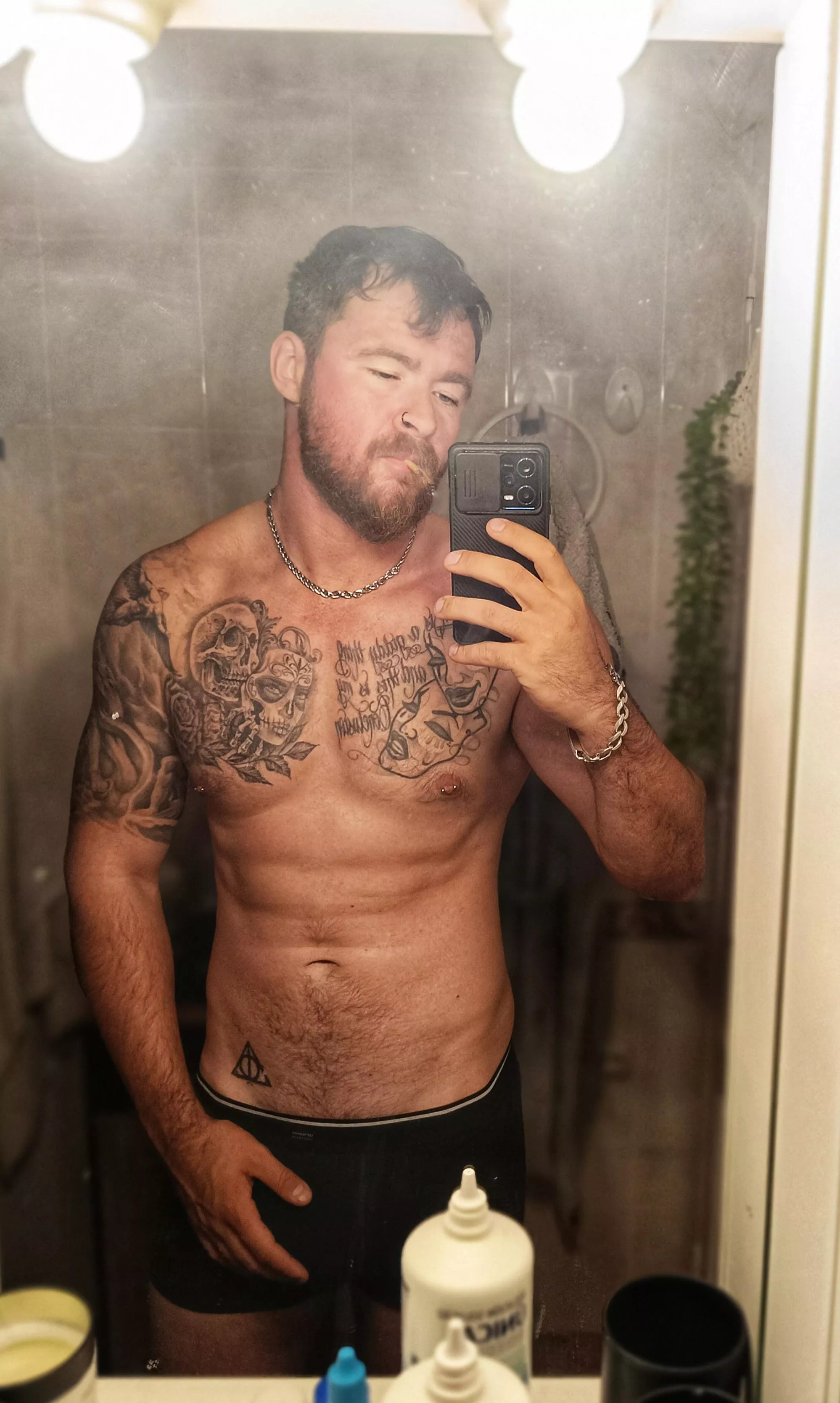 Are you joining me for my night time smoke 😉😏🔥