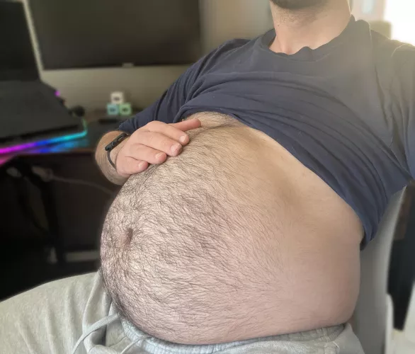 Belly's feeling extra round today