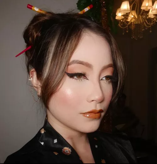 Classy geisha