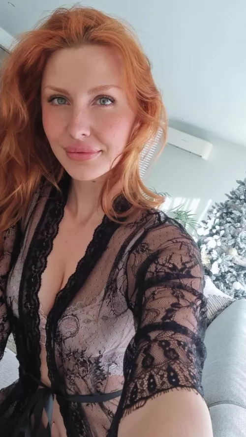 Do you like these kind of dresses? (F54)