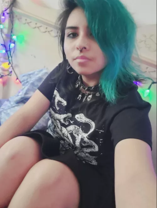 Feeling Cute In a Skirt :3