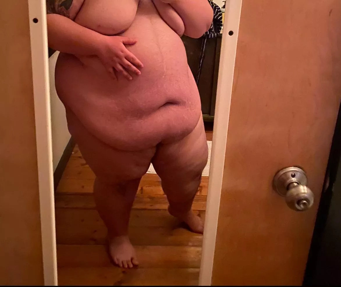 FTM chub begging to hear how you want to breed me in DMs 🤤🥵