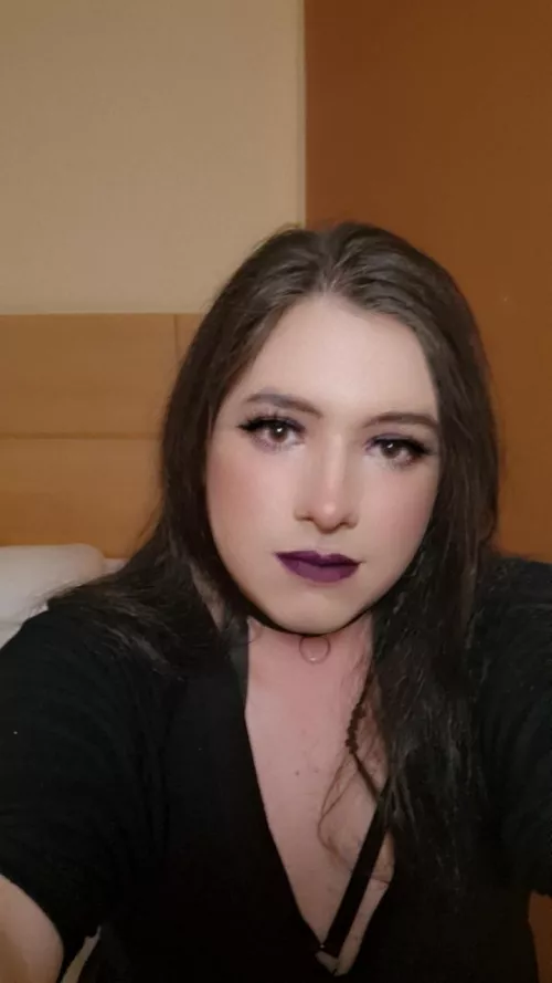 Hewwo! Just a boy feeling femme 🥰