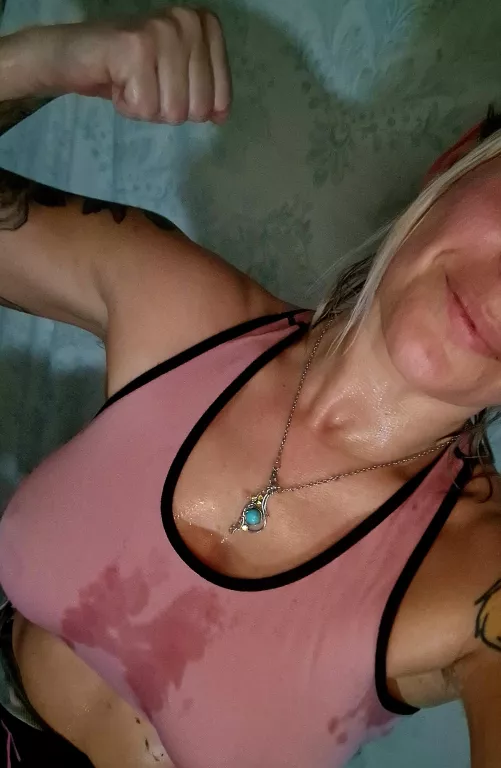 Hey big daddy, cum lick me clean please