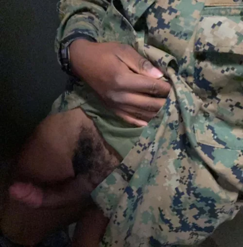 how is this marine’s pubes? 