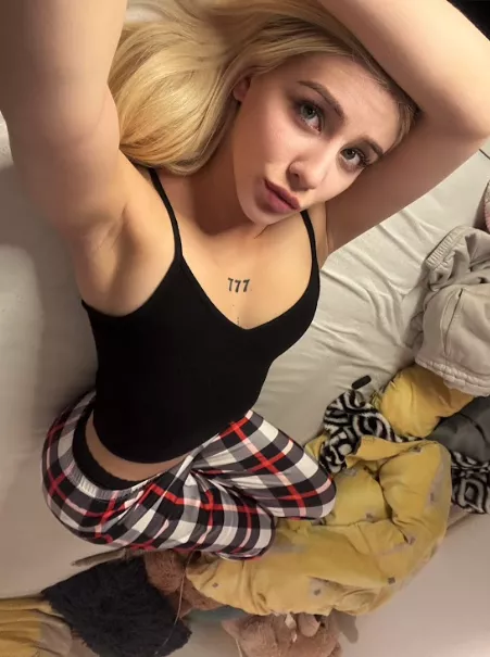 I know I’d get a dick pic if I sent this to you 😜