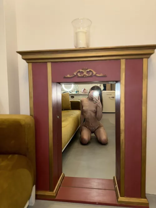 I like to take nude pictures