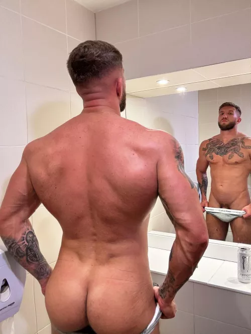 I Lowe watching you see me go naked