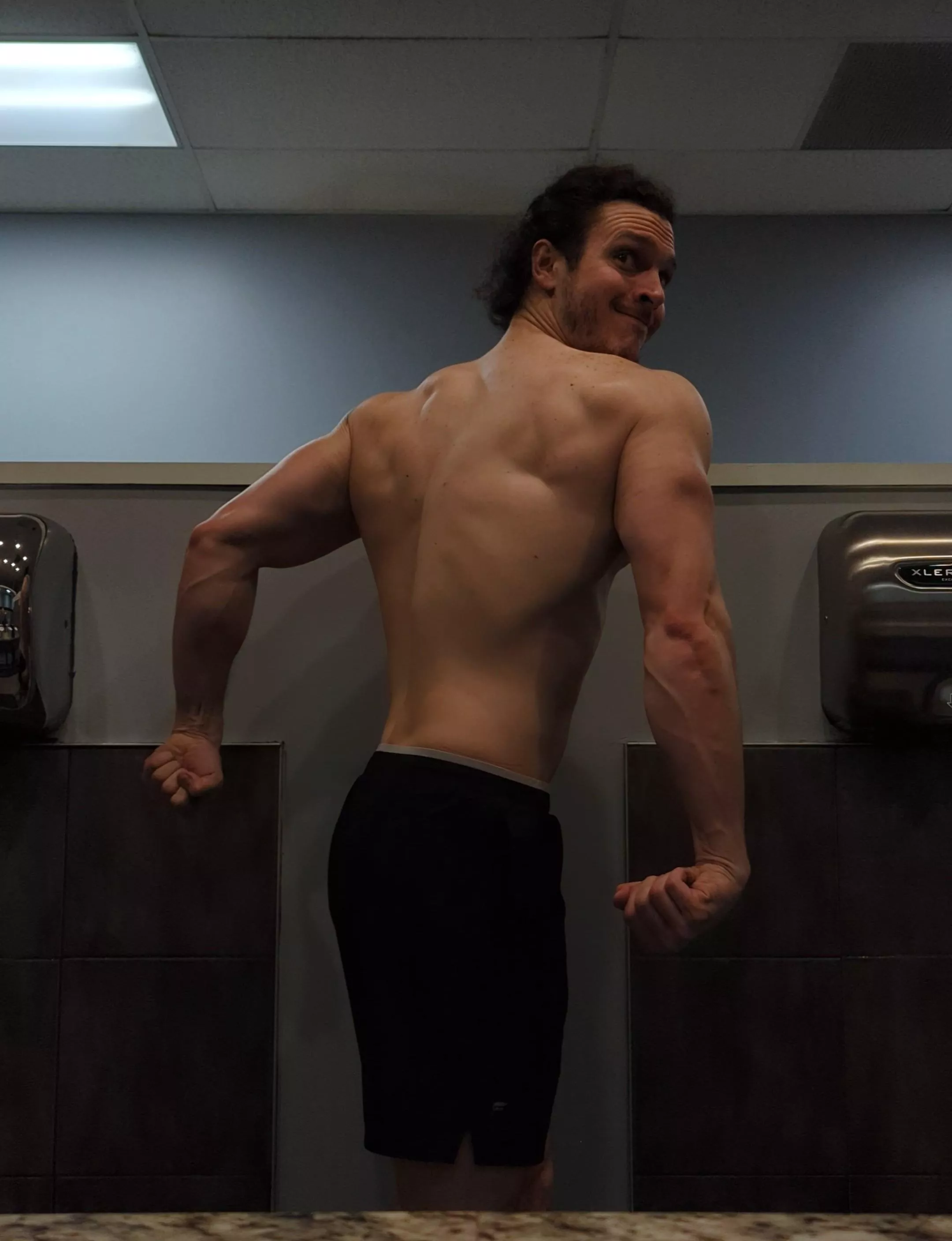 Imagine me flexing naked
