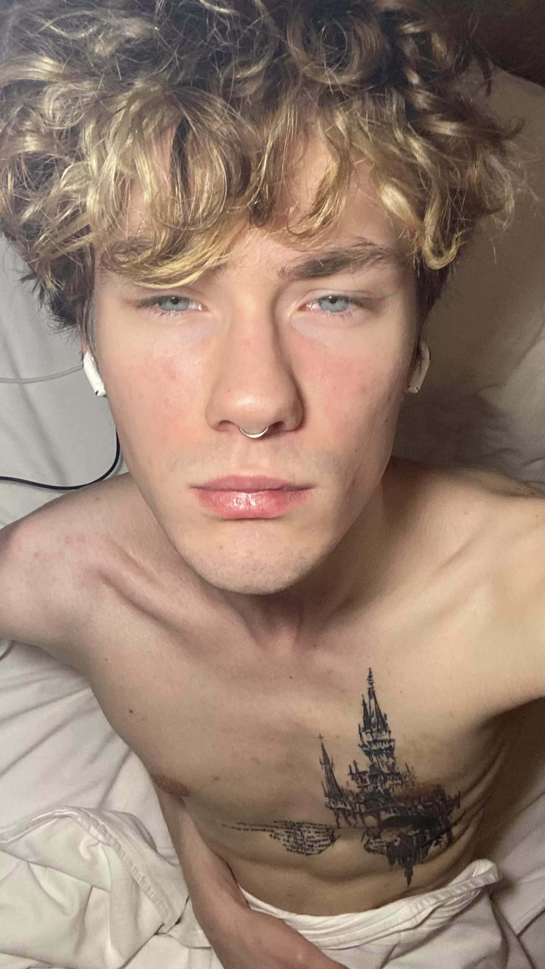 i've never had a boyfriend, i don't know how to start this😅 that's why i'm here, am i good enough for you?