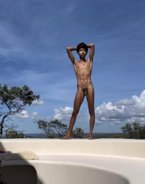 Let’s enjoy each other with a view? 🔥