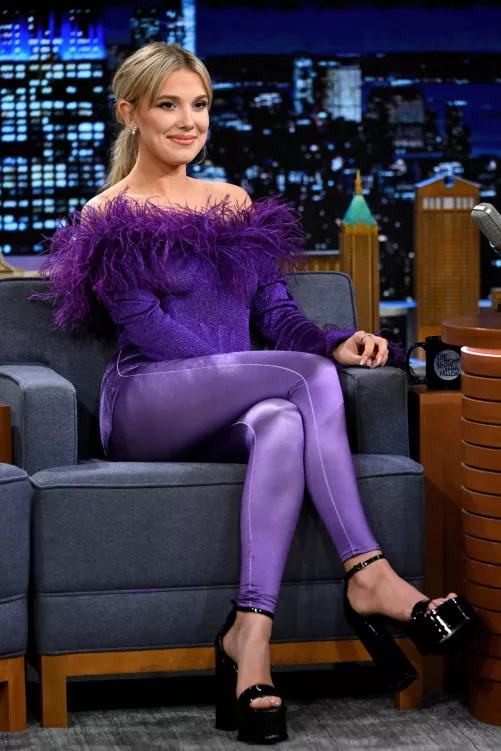 Let’s get bi for Millie Bobby Brown and Elizabeth Olsen