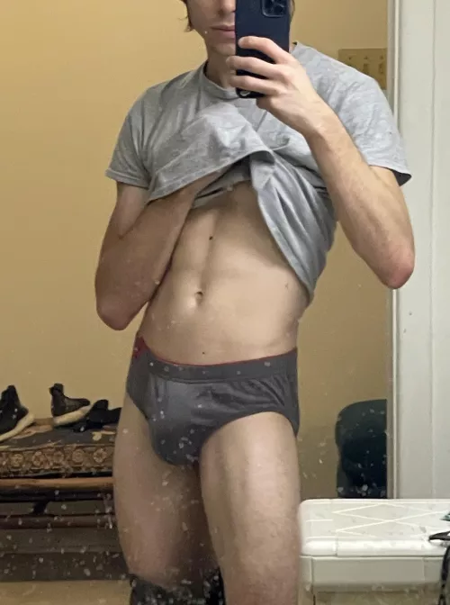 Living these gray briefs