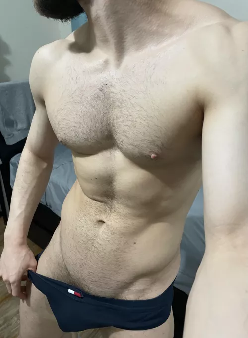 Love how slim these briefs are 😌