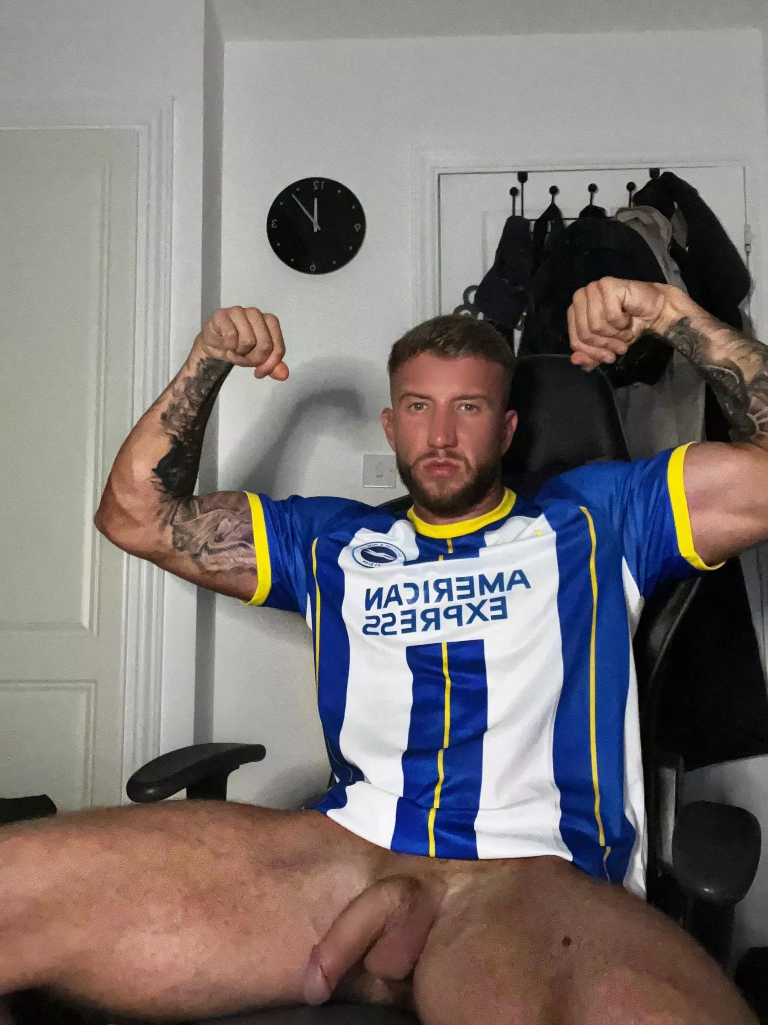 Need a sloppy blowjob to calm my nerves