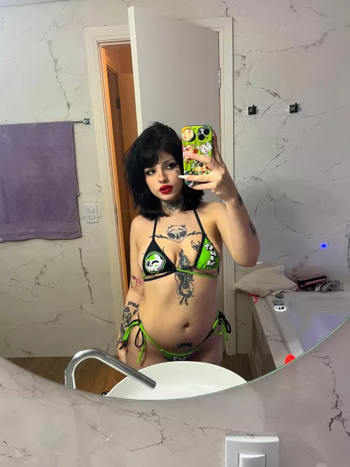 One guess, tell me what I'm listening to