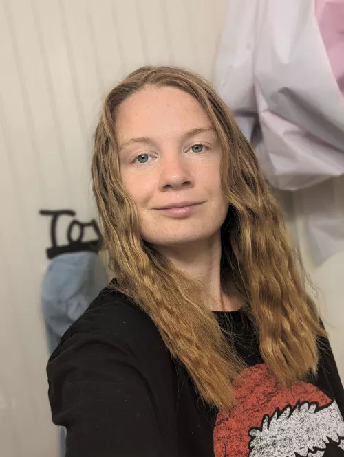 Playful little ginger🎮 [F27]