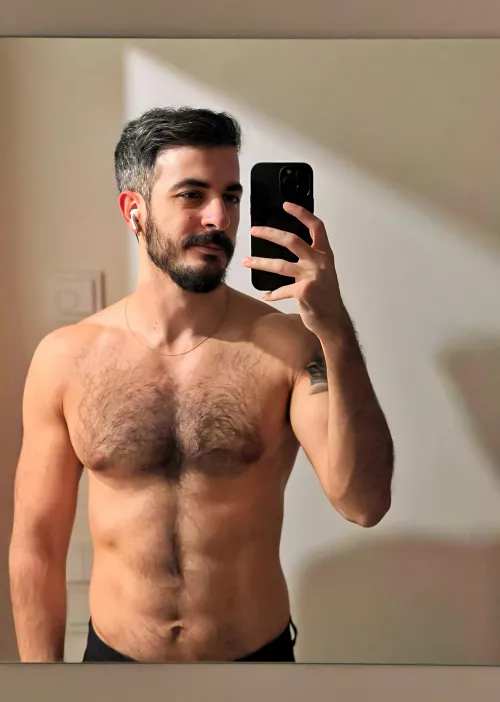 Post workout pics hit different. 