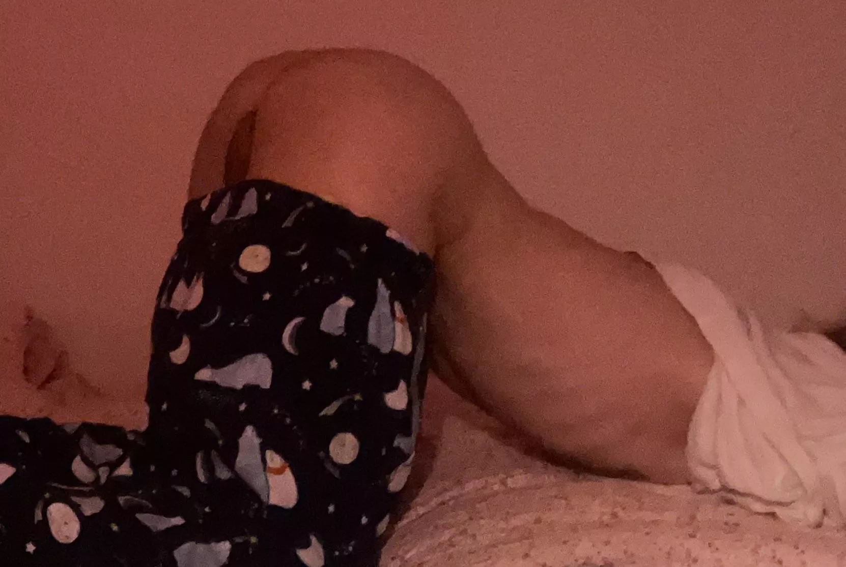 pull my pants all the way down :3