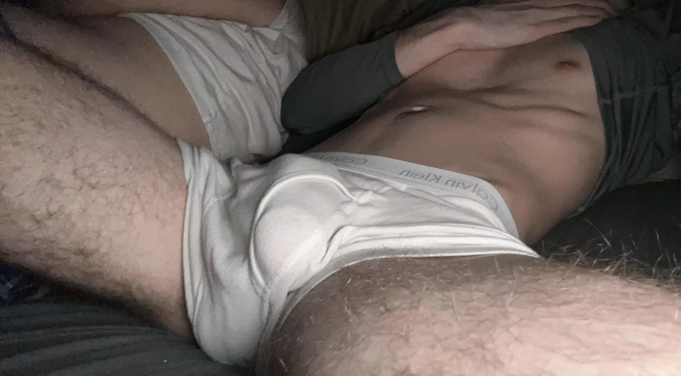 Should i jerk it off next to my roommate 😈