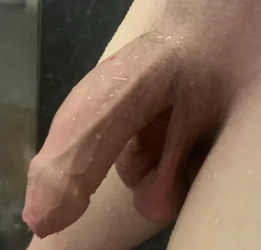 Smooth and wet for your pleasure 😏