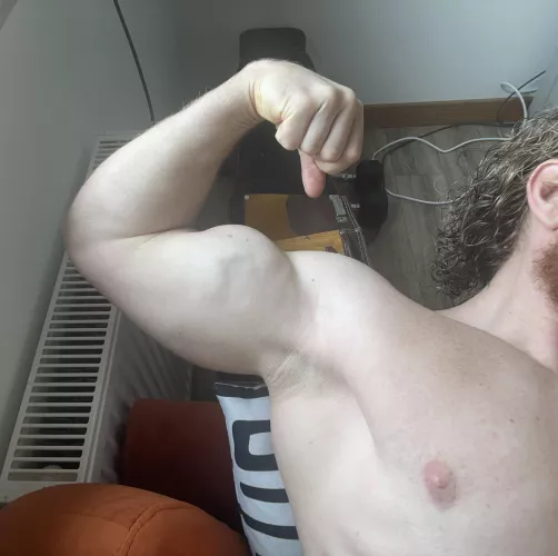 Sniff my morning stench pit