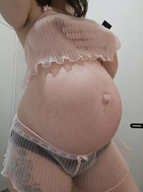 Spoiled myself with some new lingerie today 🩷 