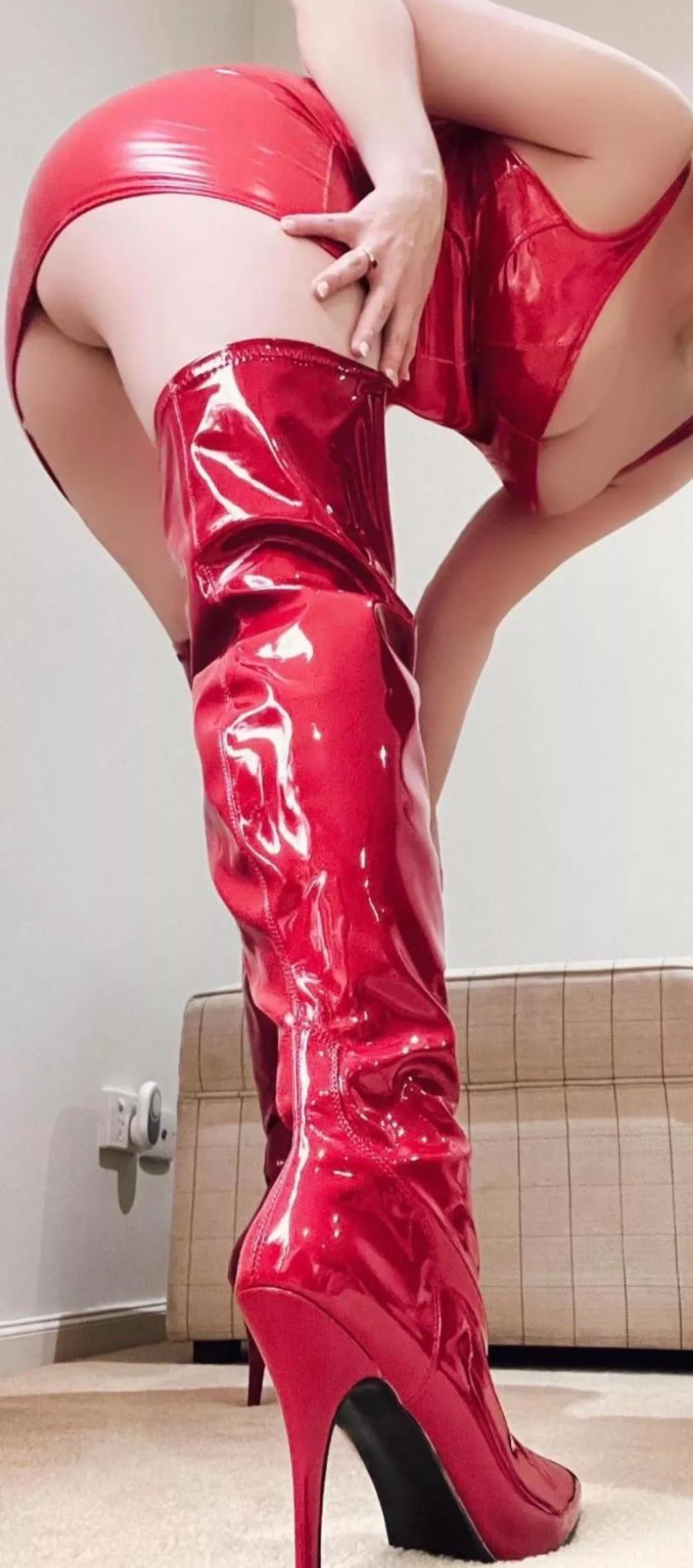 Stepping on little boys today 👠